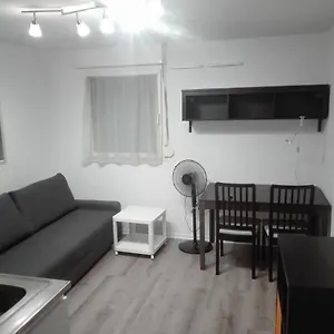  Appartement Studio Devant Les Remparts Avec Parking Privé France